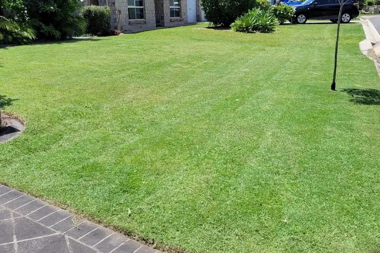 Garden Maintenance by Aaron's Mowing