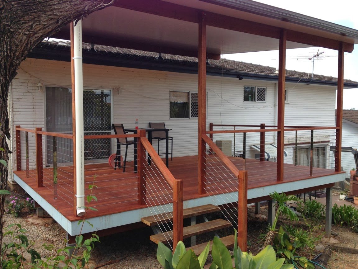 Hardwood deck with cable-wire balustrade and timber steps built by Adam Pykett Carpentry in Brisbane