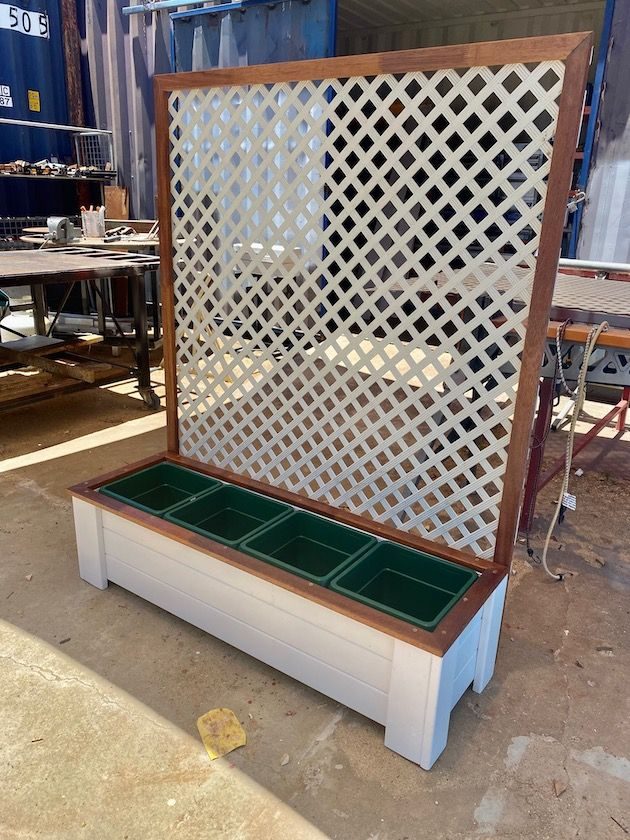 Lattice Box Low