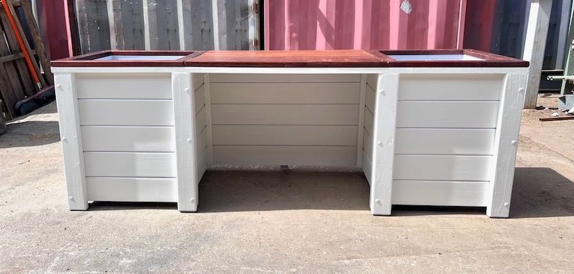 Planter box with seat view 2