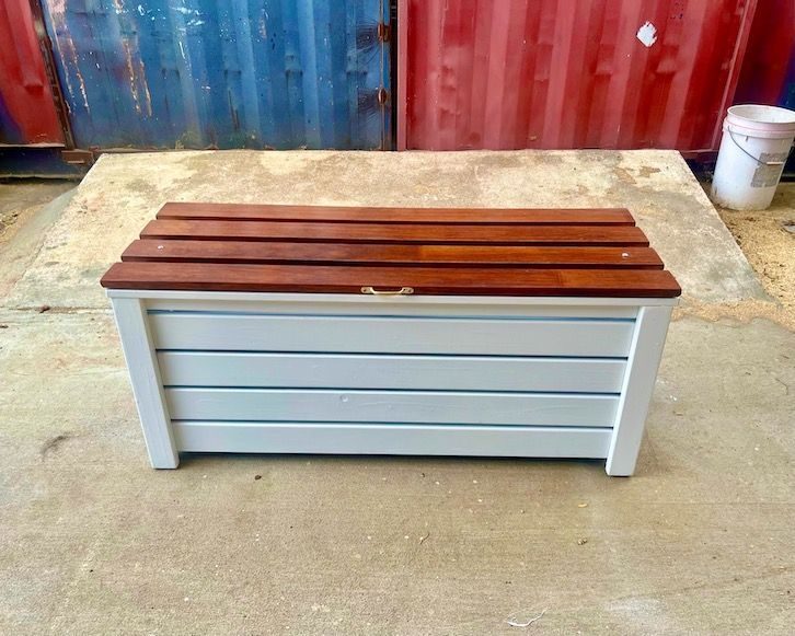 Poolside Box