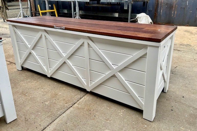 Hampton Style Storage Box view 2
