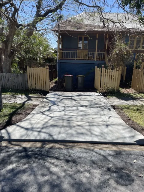 Entry and path carpentry support