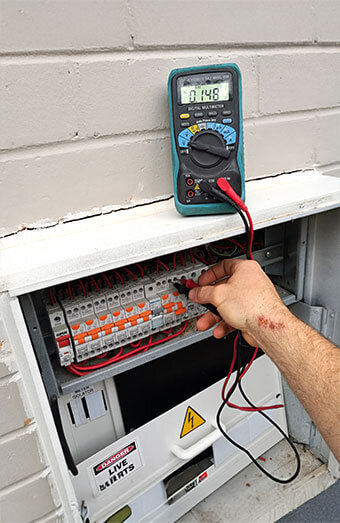 Emergency Electrician in Bulimba