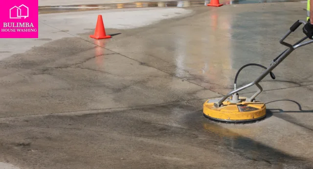 Pressure cleaning concrete in Bulimba