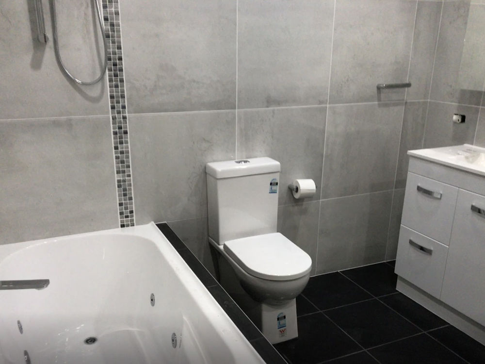 3- newly renovated bathroom Ashgrove