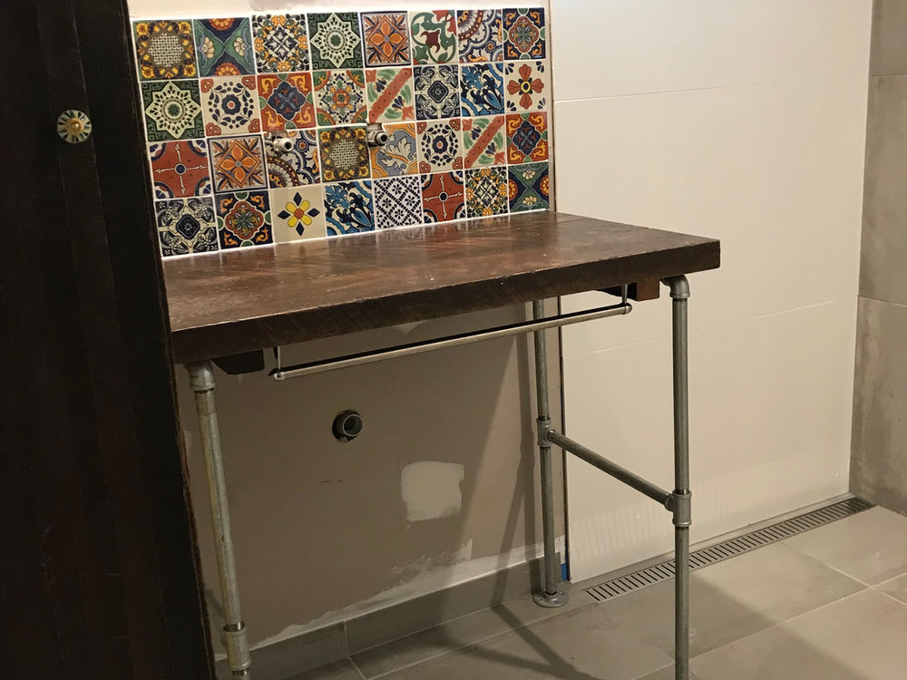 3- custom design unit, The Gap