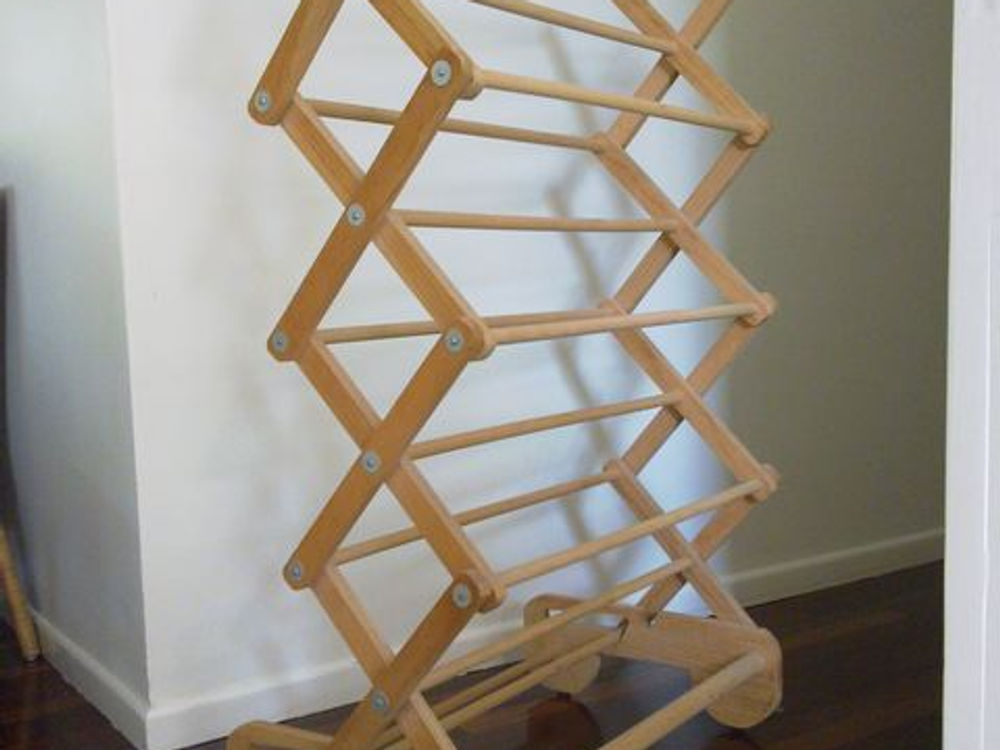 clothes rack (Extended)