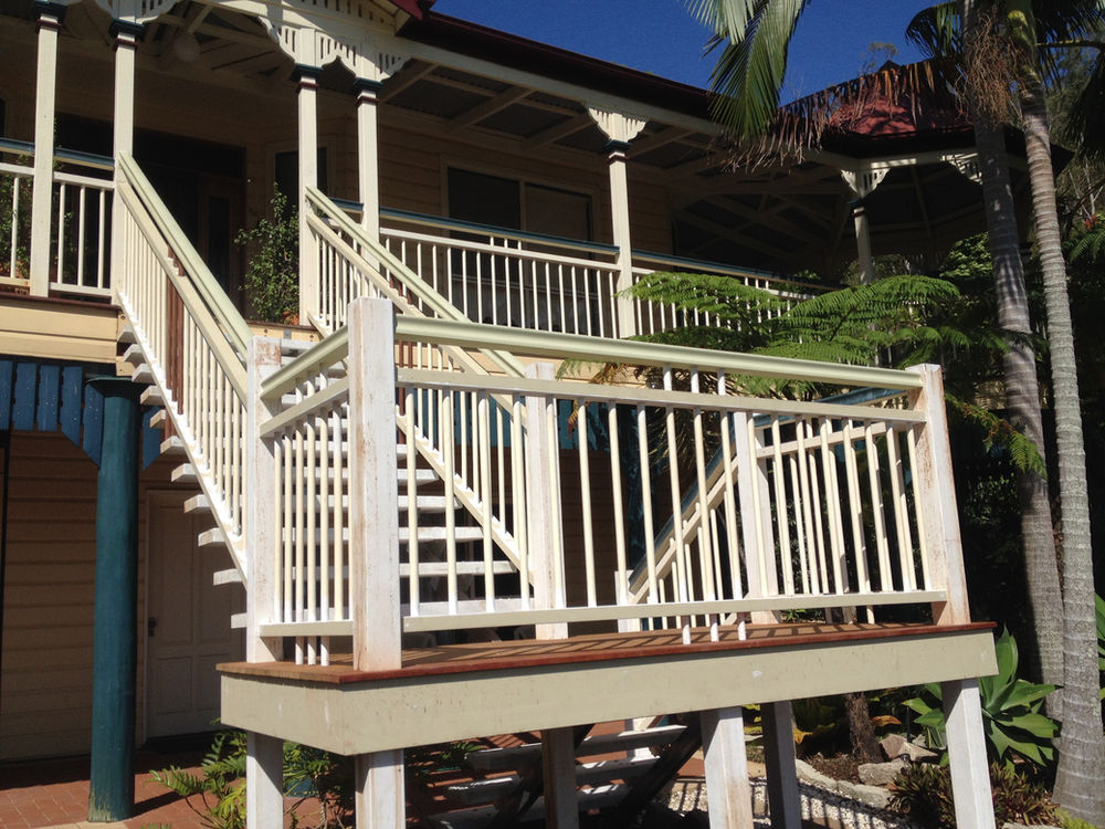 external stairs & landing, The Gap