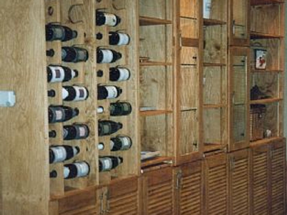 wine cabinet restaurant Belgium