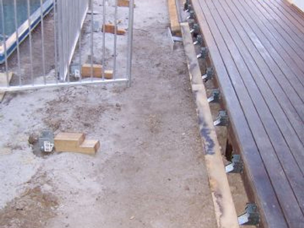 2- installing low deck (during)