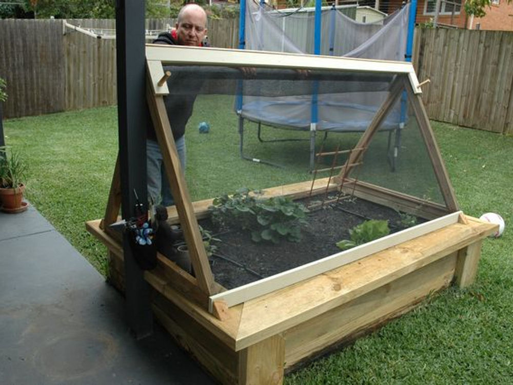 3- raised garden bed with sunscreen