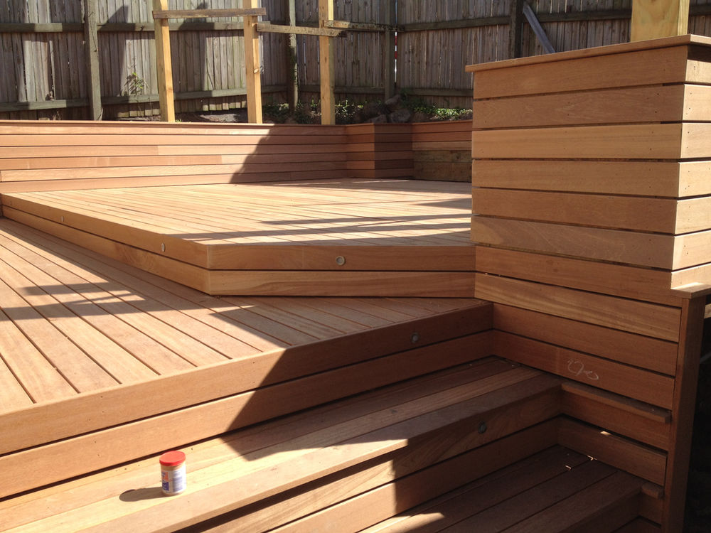 2- deck installed, Kelvin Grove
