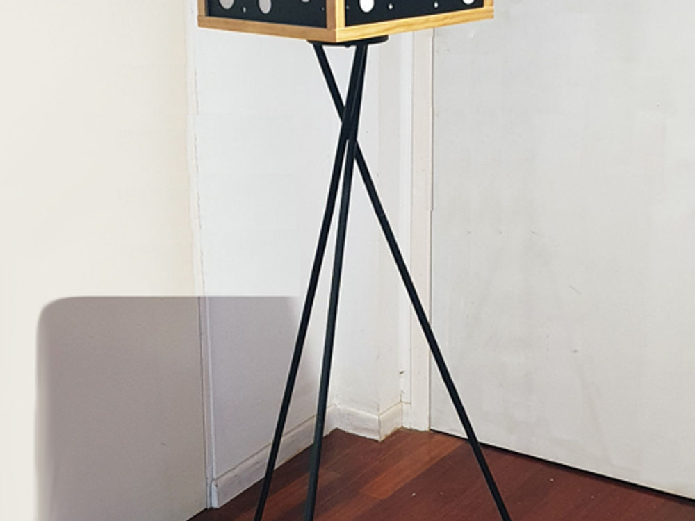 Standing lamp - space design