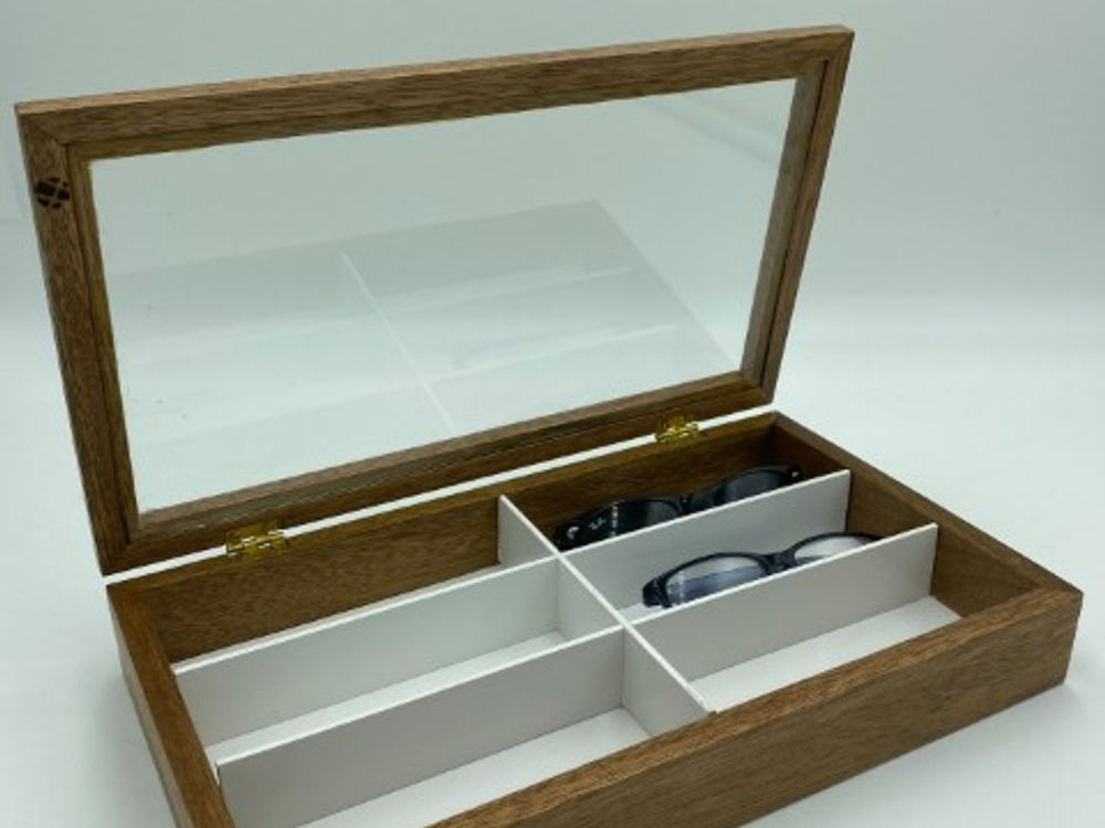 Meranti glasses storage box.