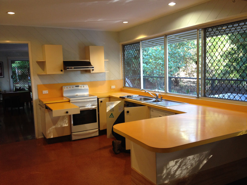 kitchen before renovation Alderley