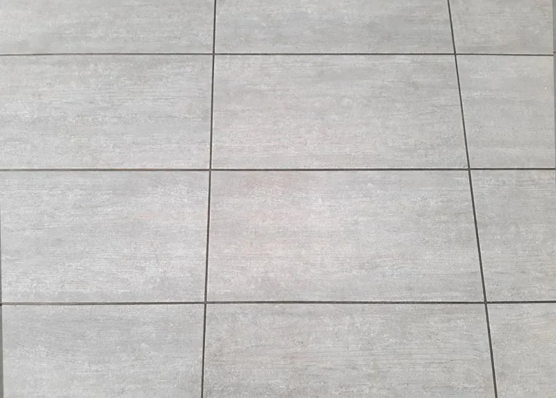 Tile and grout before cleaning
