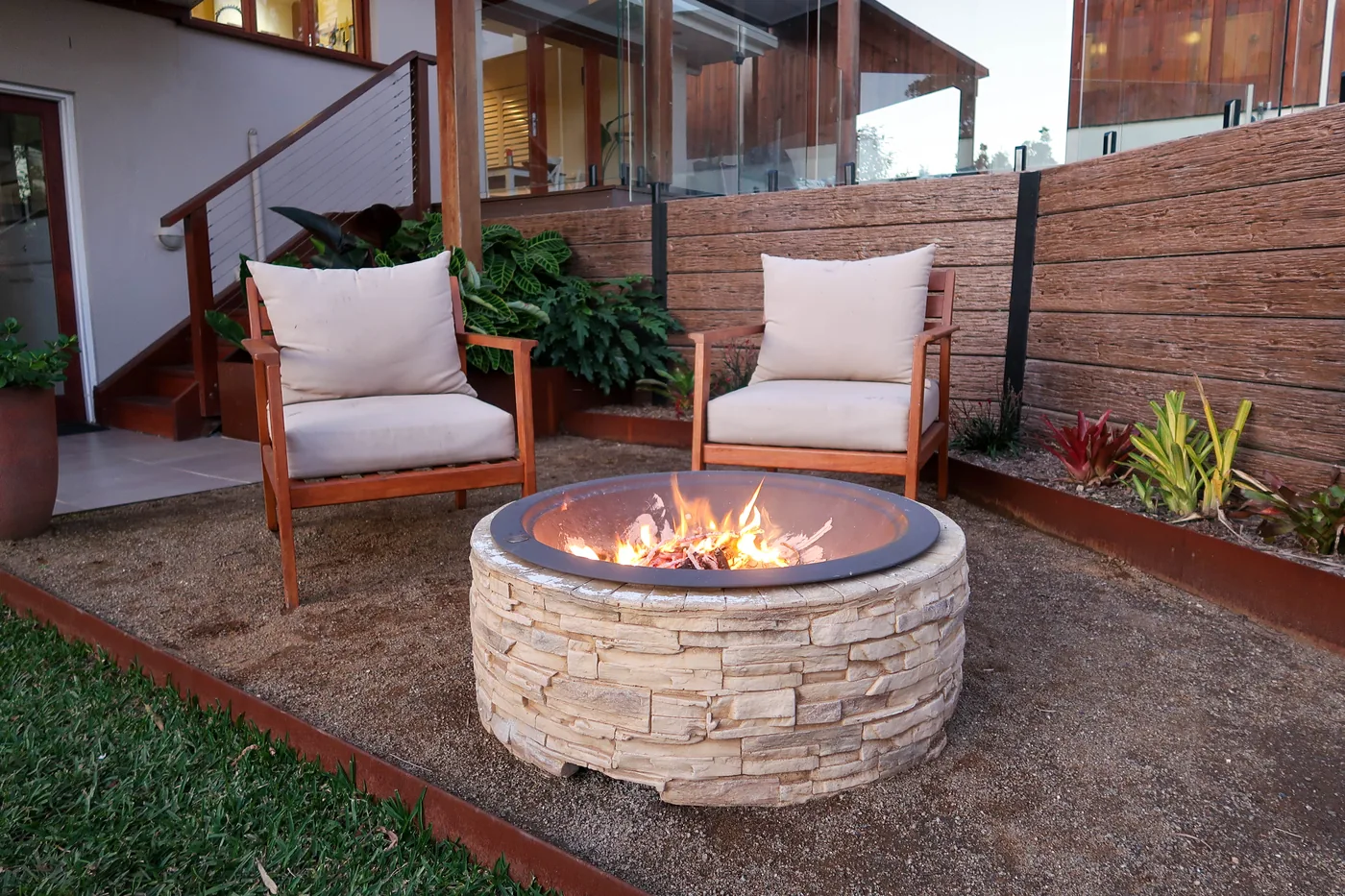 Deck & entertaining space by Designer Image