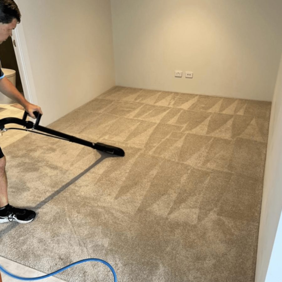 Carpet cleaning in an empty room from Dynaclean gallery