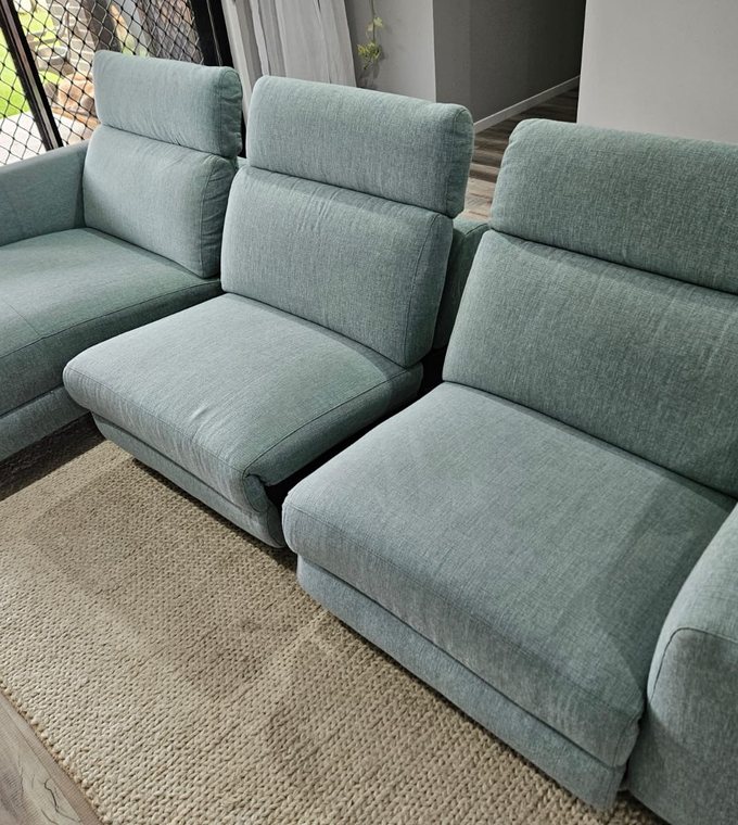 Enterprise Carpet Cleaning fresh, clean lounge result in Moreton Bay