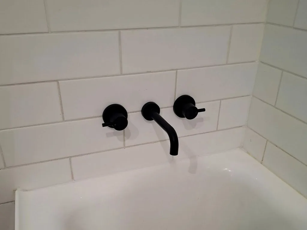 Redlands 2024 - Tile repair