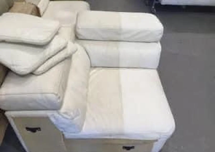 Clean lounge cleaning image