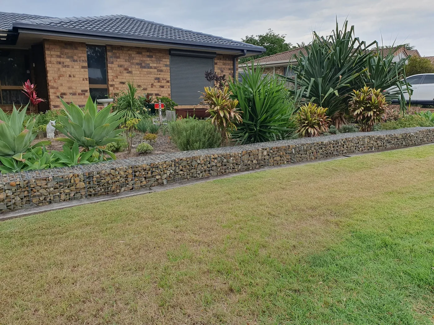 Yard & Garden Maintenance project photo by Handy Repairs and Maintenance