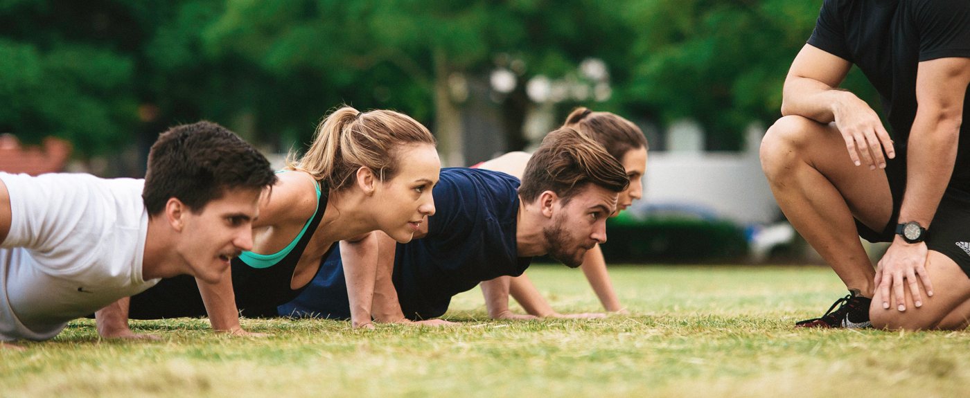 JS-PT group training outdoors
