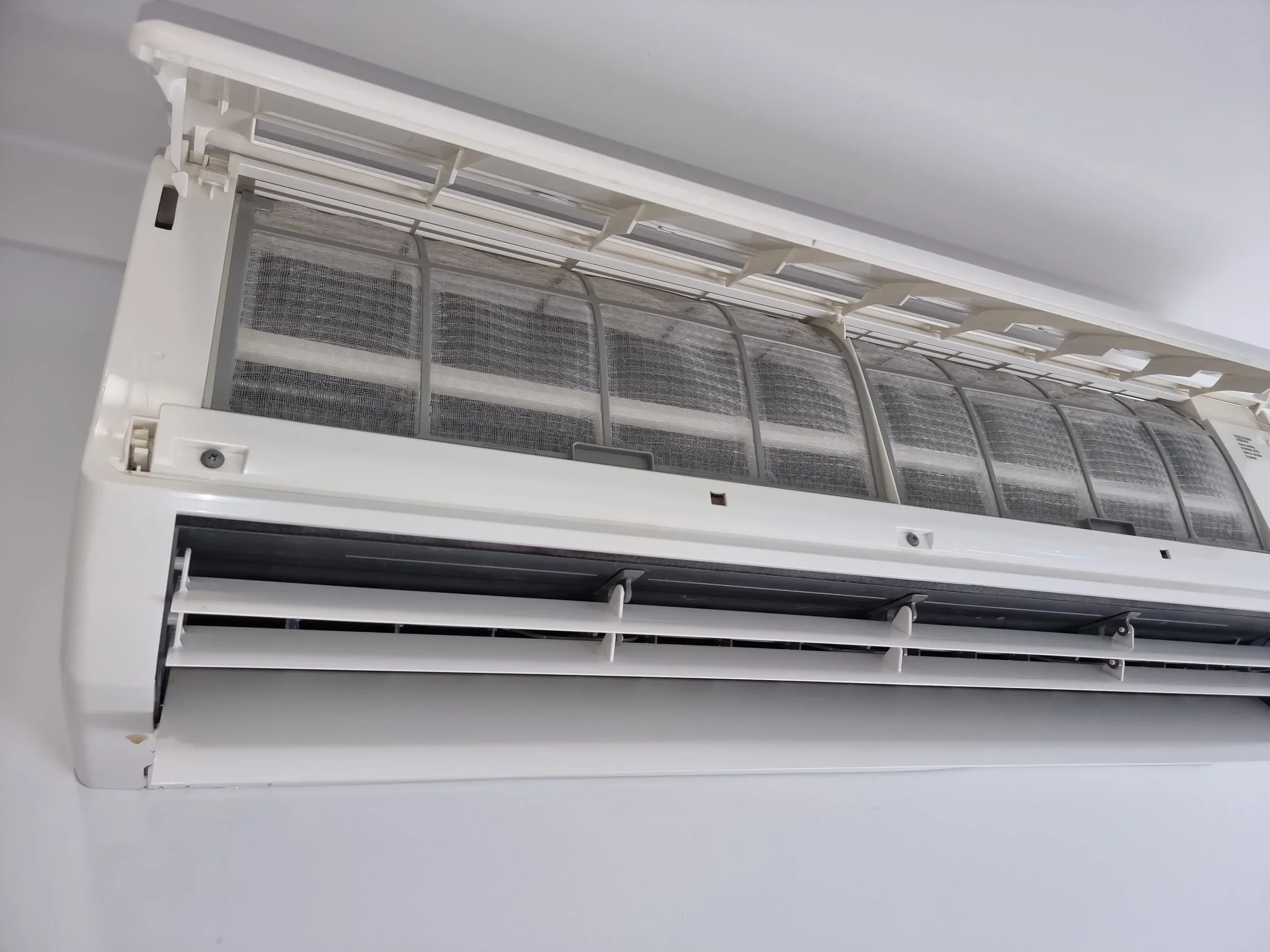Open split system air conditioner unit