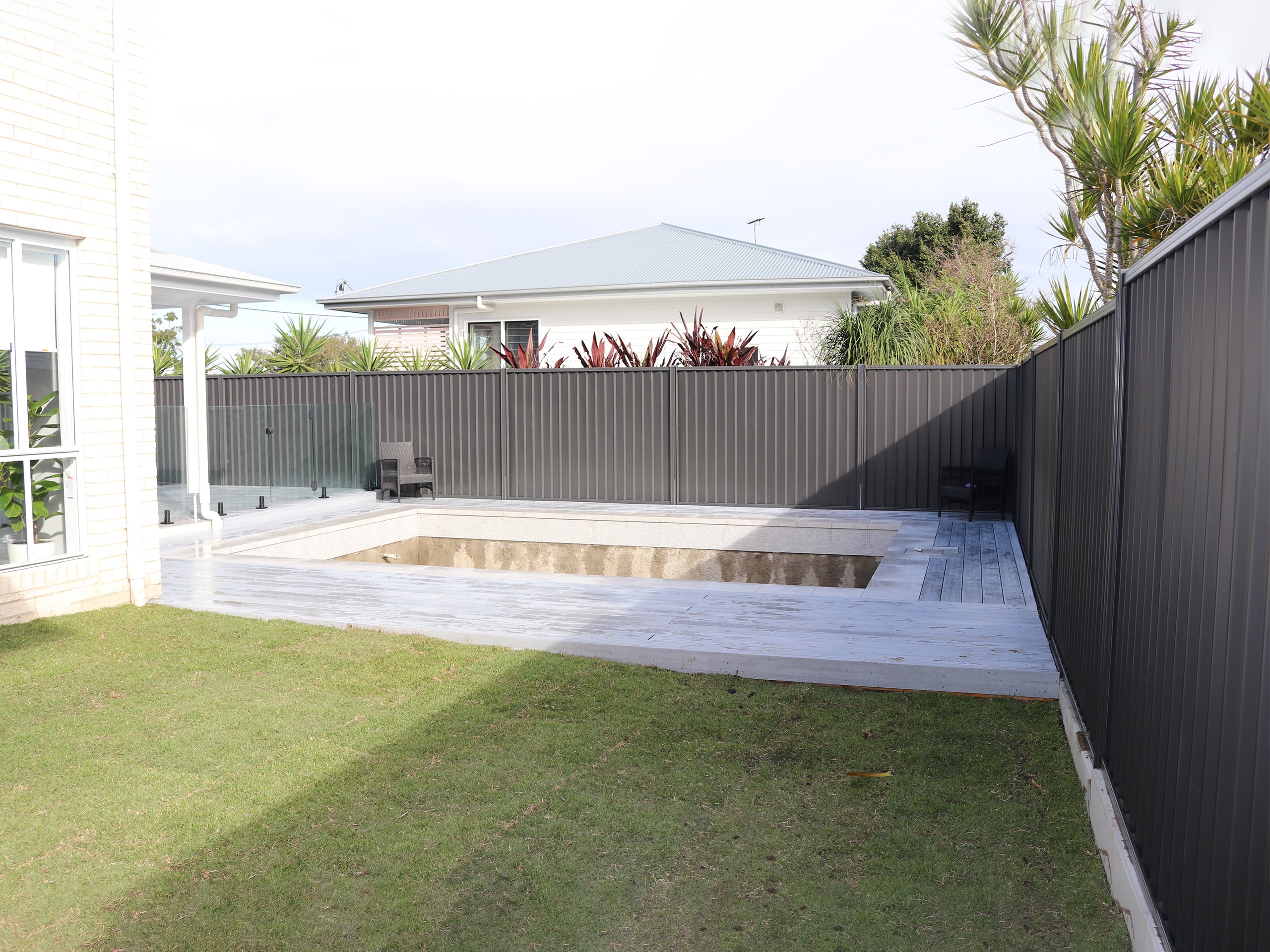 Courtyard Refresh — Landscapers Plus residential project
