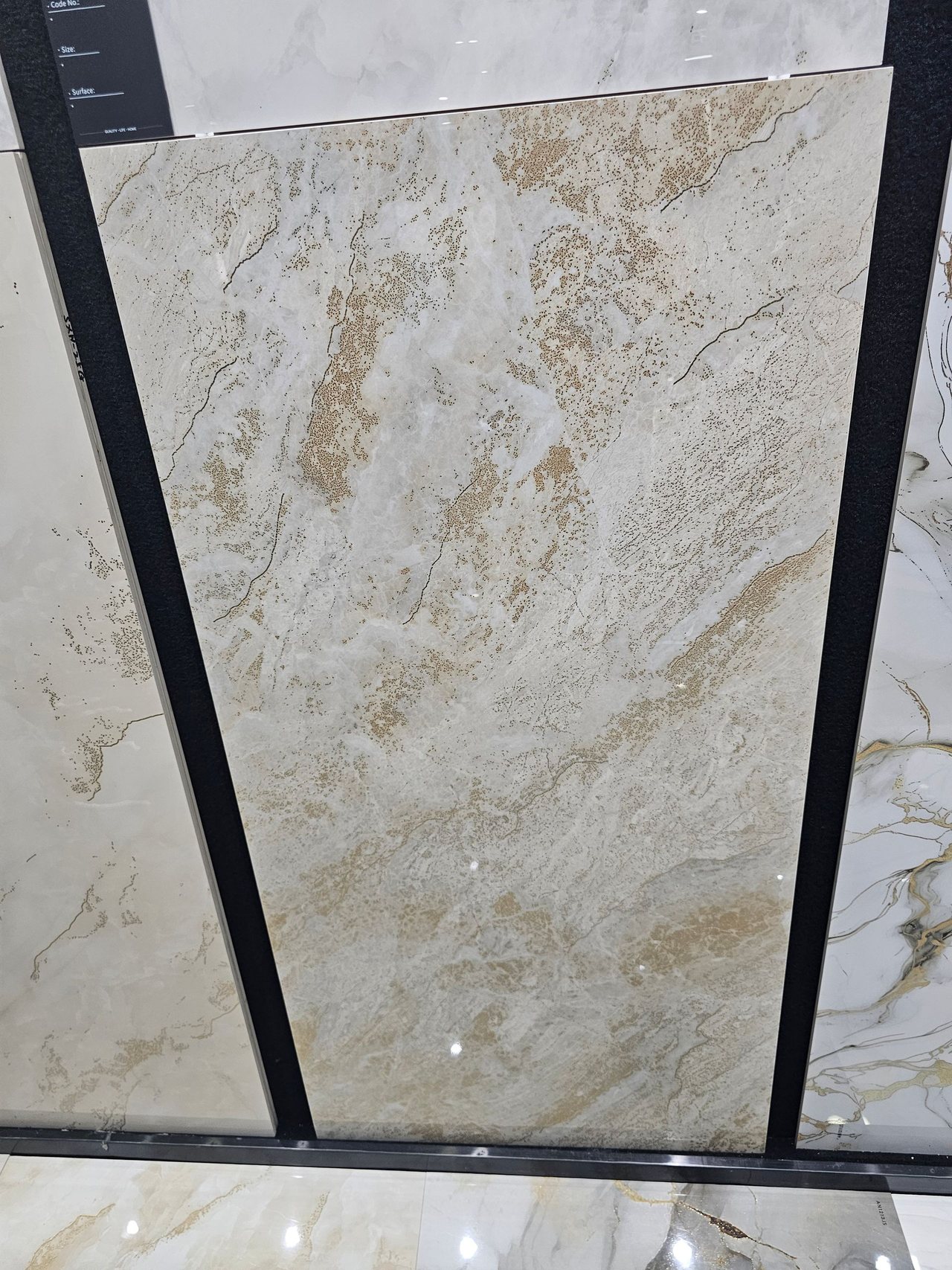 Porcelain tile finish by Master from Italy