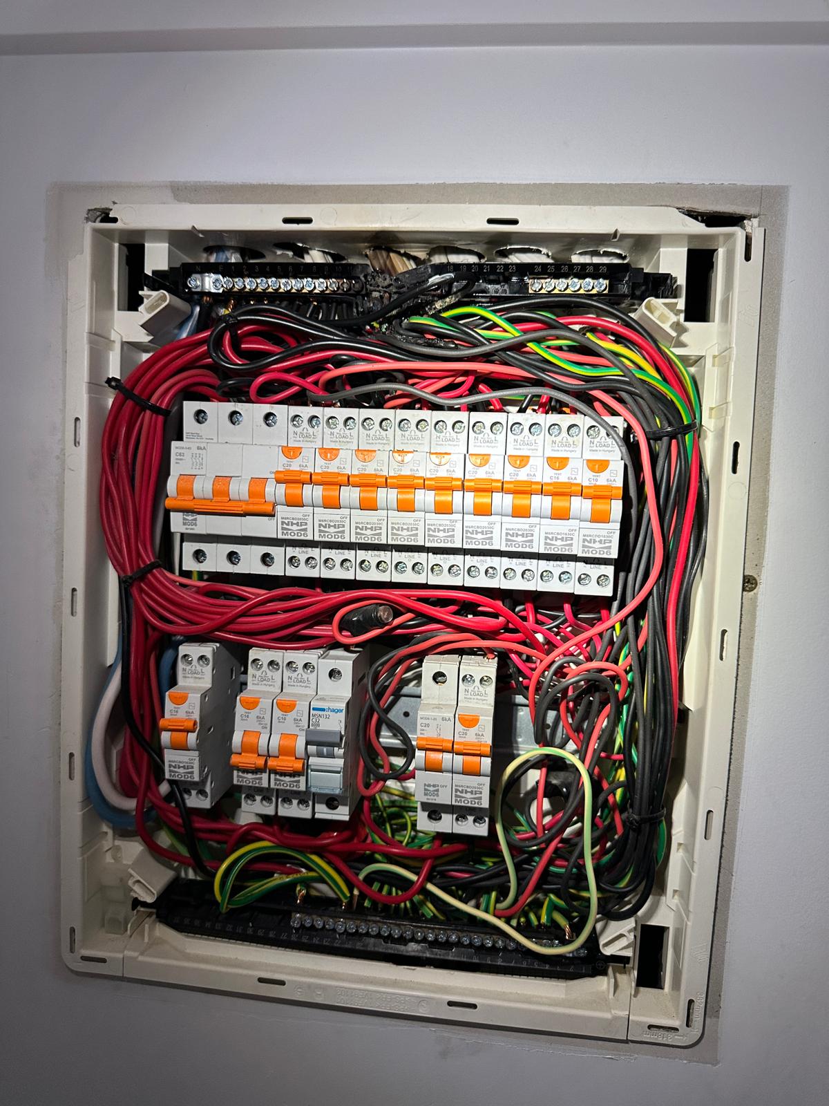 Switchboard upgrade wiring by Miranda Electrical