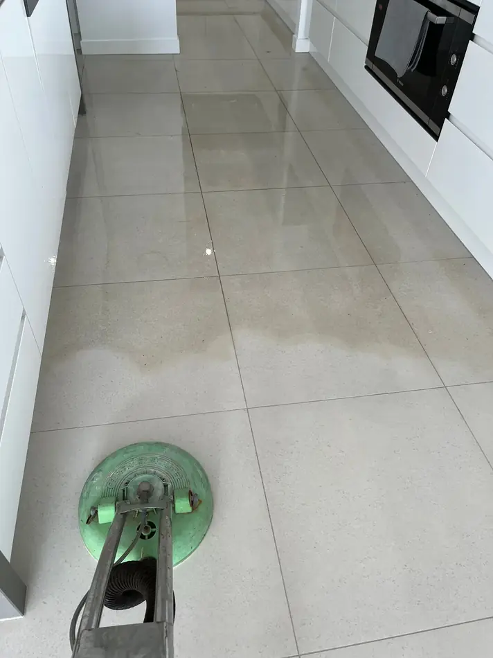 Tile cleaning source photo