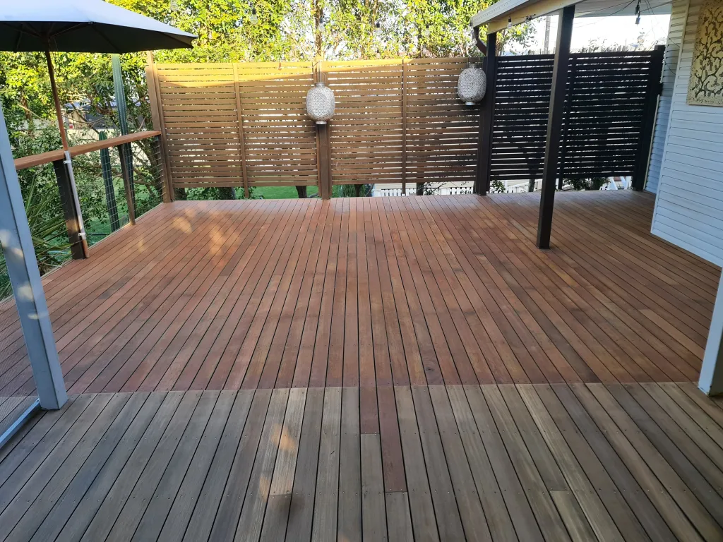 Deck, Handrail & Slat Wall Rejuvenation – Banyo