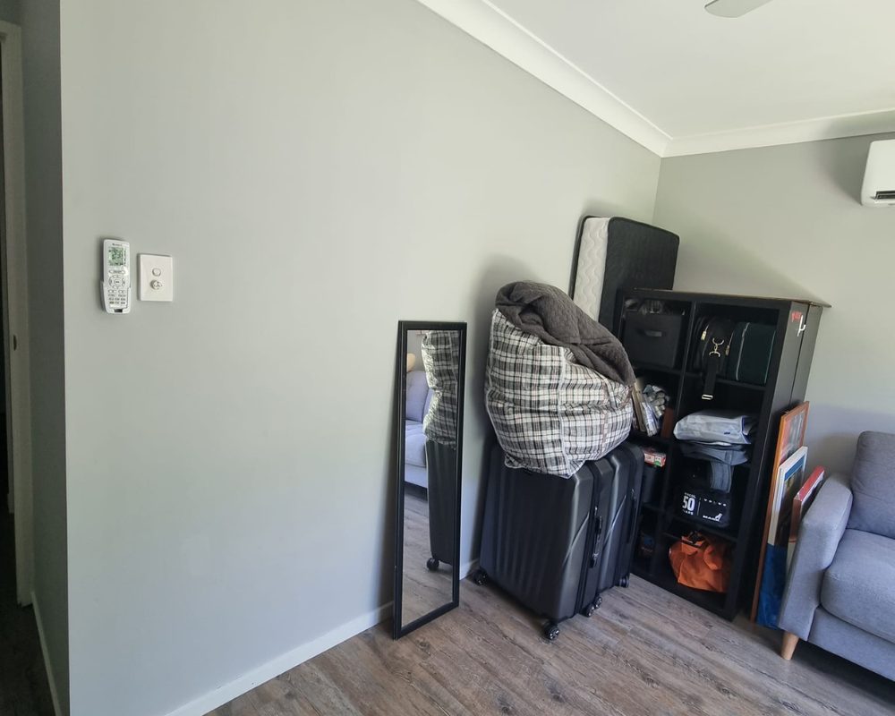Freshen walls, fences and decks with tidy preparation and quality finishes.