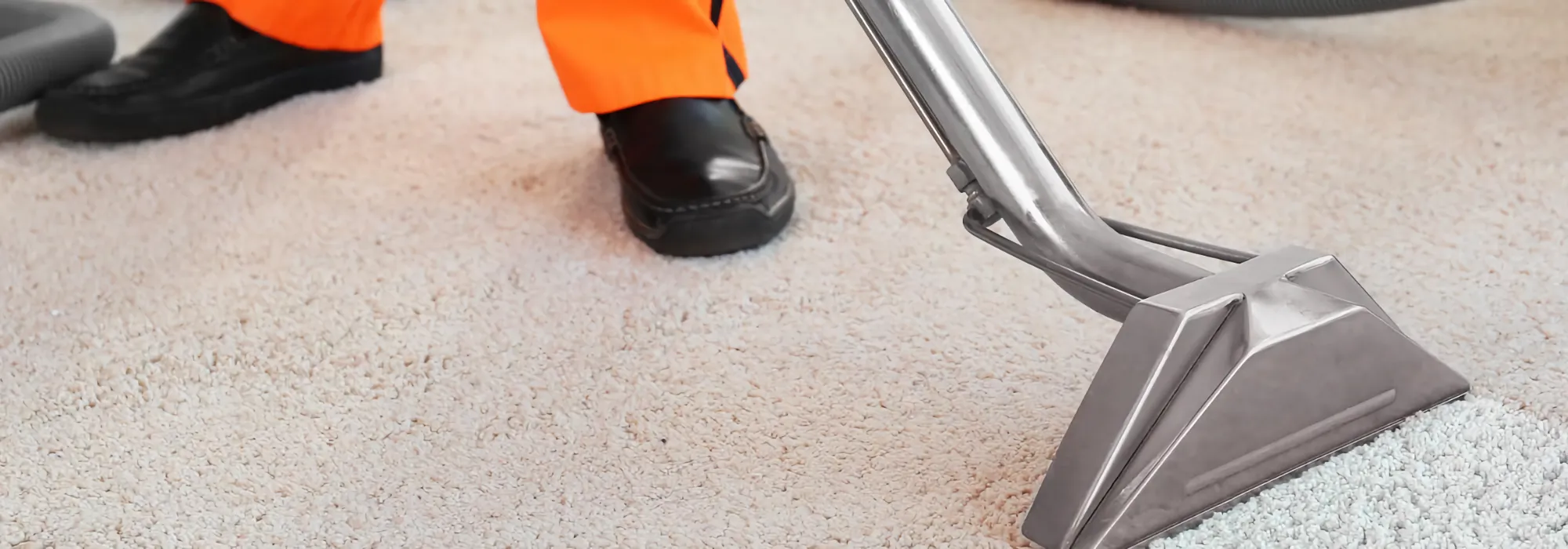 Fast drying carpet cleaning