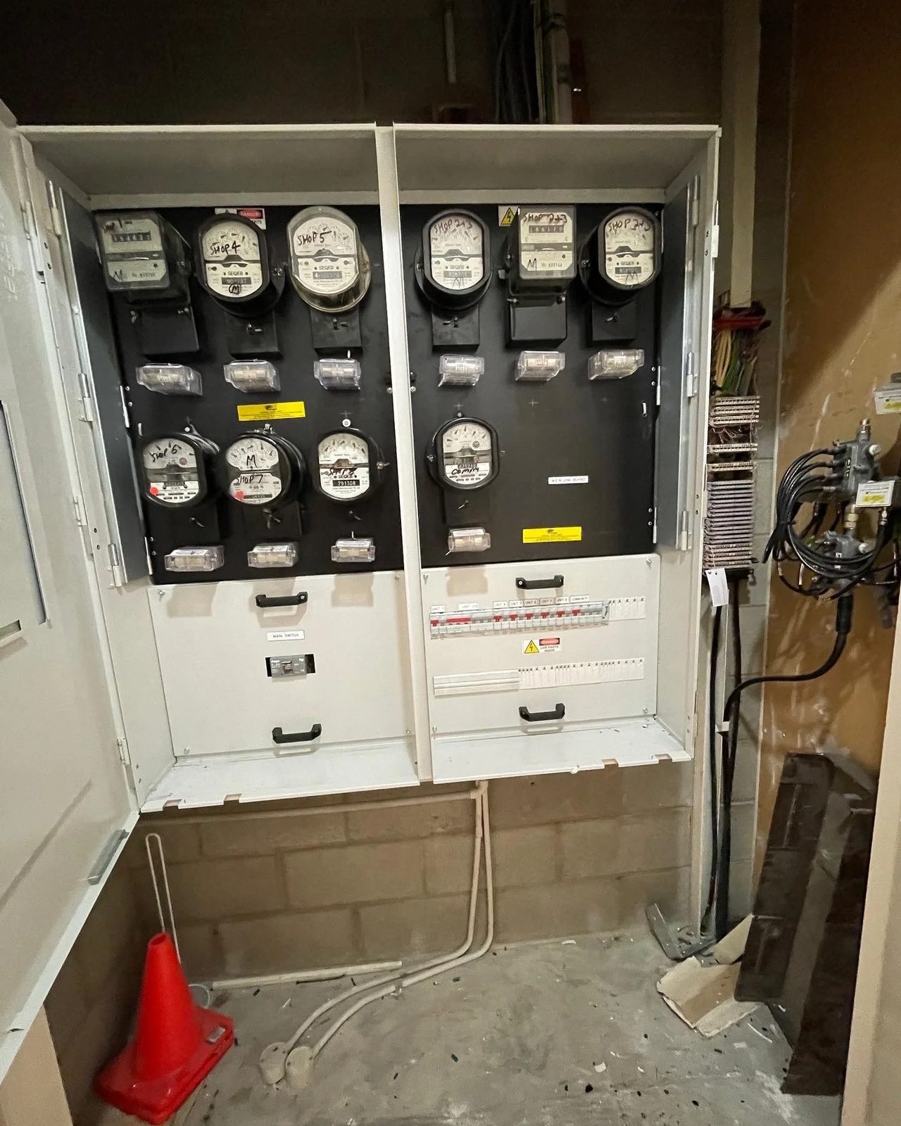 Multi-meter switchboard and metering installation in Brisbane