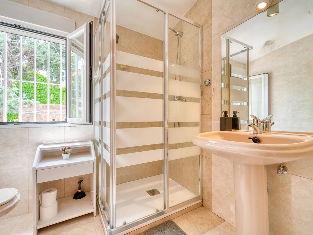 Bright, freshly cleaned bathroom